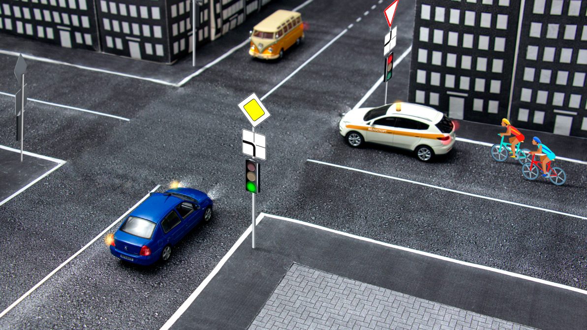Техника проезда перекрестков со светофорами
